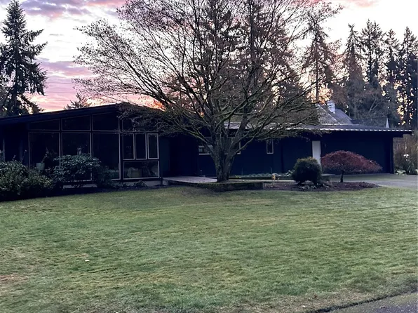 16 Forest Glen Lane SW, Lakewood, WA 98498