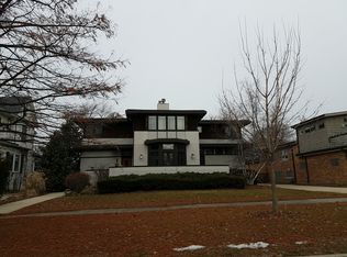 124 Laurel Ave, Wilmette, IL 60091