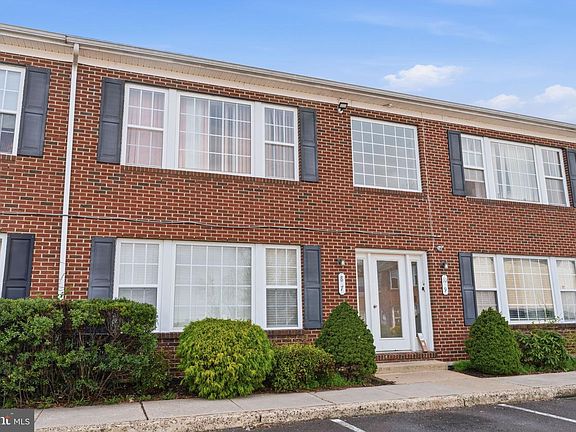 2nd image of 9228 Blue Grass Rd #38-7