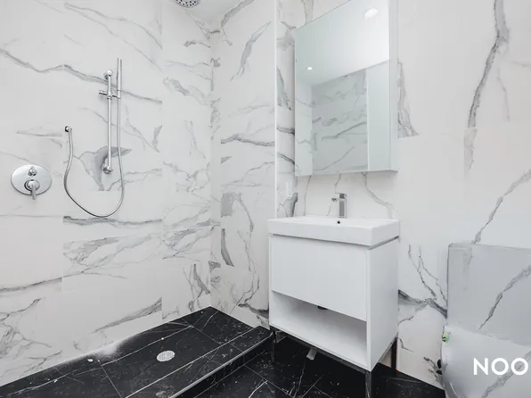 26 Quincy Street image 9 of 13