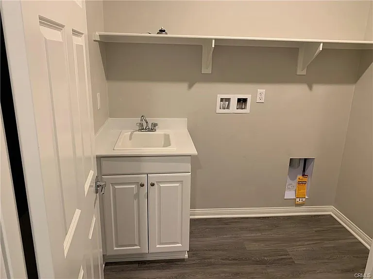 27450 Tyrrhenian Dr — Photo 22