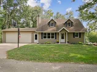 3751 Woodland Ln, Hazel Green, WI 53811