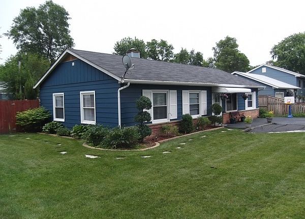 Main view of the front of House