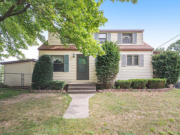 2nd image of 4278 Bell Ave NE