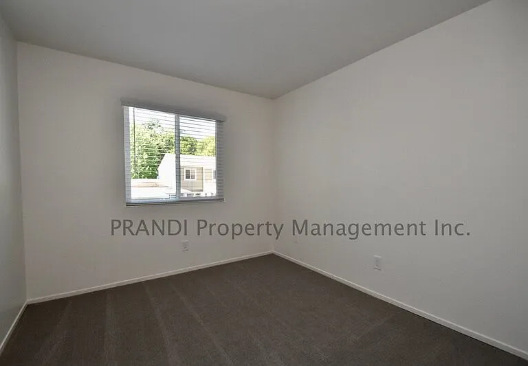 110A Oliva Ct — Photo 5