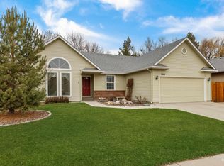 864 E Hawk St, Meridian, ID 83646