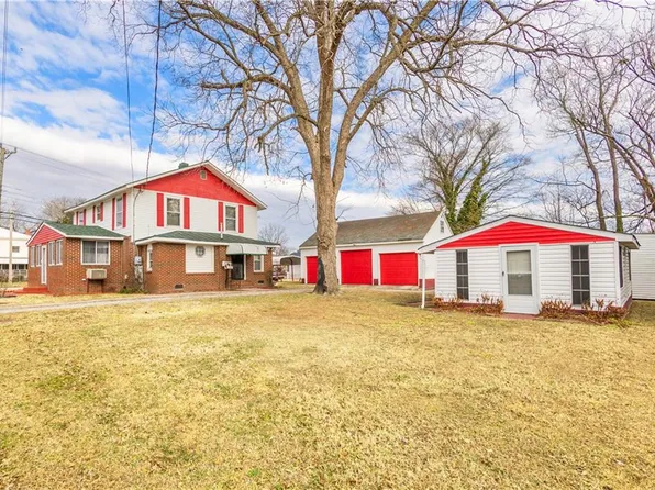 1301 E Washington St, Suffolk, VA 23434
