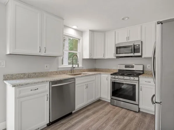 71 Goff Ter, Barnstable, MA 02630