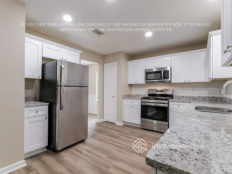 521 Michael Cir — Photo 9