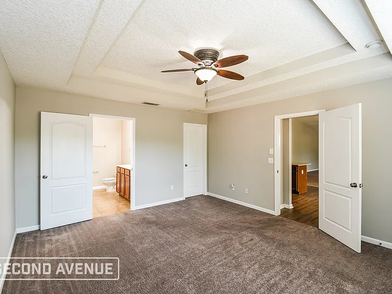 6332 Trimpe Ln — Photo 10