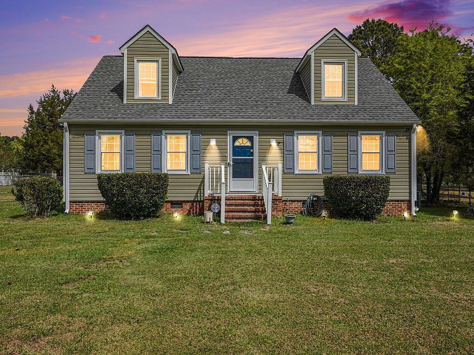 1st image of 203 Little River Dr