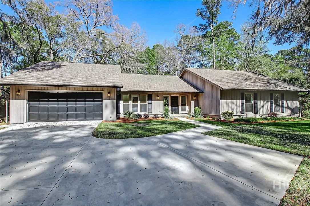 3 bed, 2.0 bath, 2656 sqft, $4,000 — Photo 2
