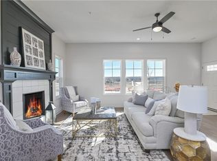 135 S Diane Dr, Olathe, KS 66061