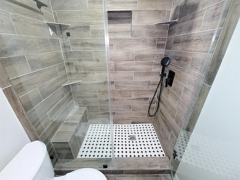 3658 Villa Glen Dr — Photo 25