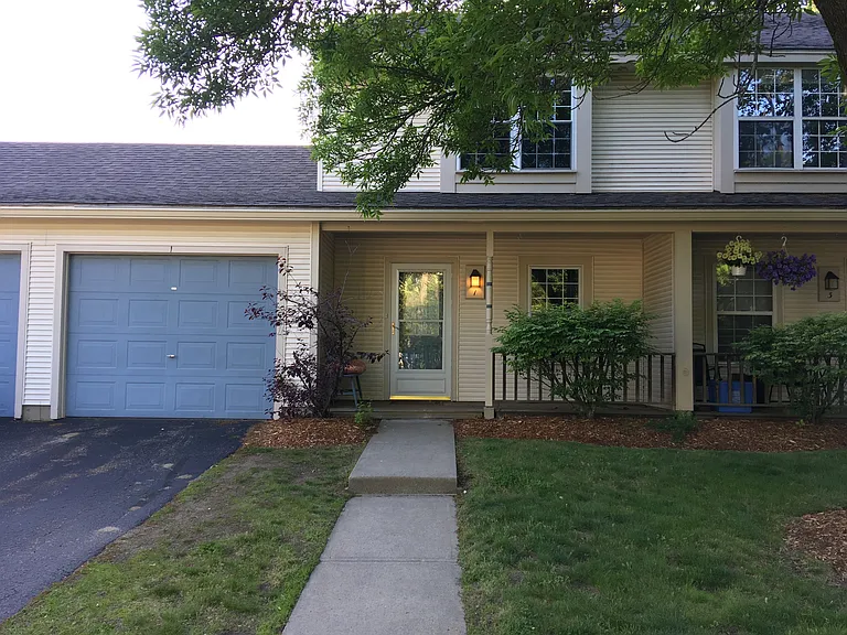 1 Borestone Ln #1 — Photo 1
