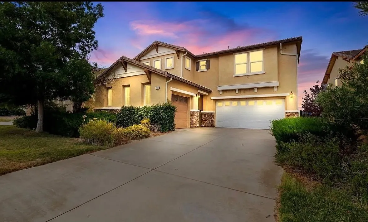 Similax Ct, Palmdale — Photo 3