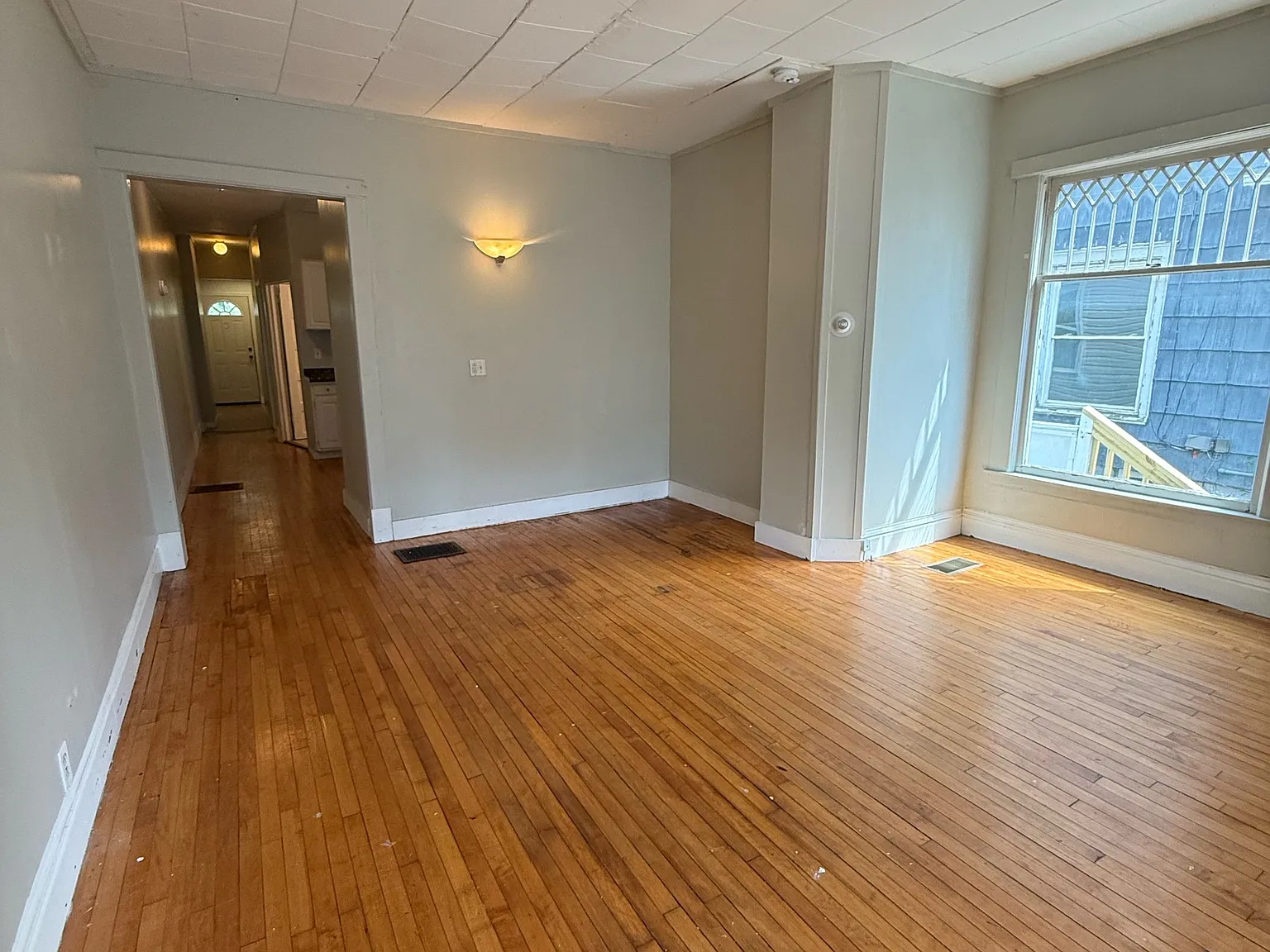 211 South Pleasant Street - 2 — Photo 2
