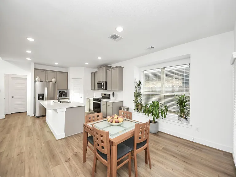 21314 Barcelona Heights Trl — Photo 7