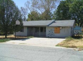 409 N Texoma Ave, Atoka, OK 74525