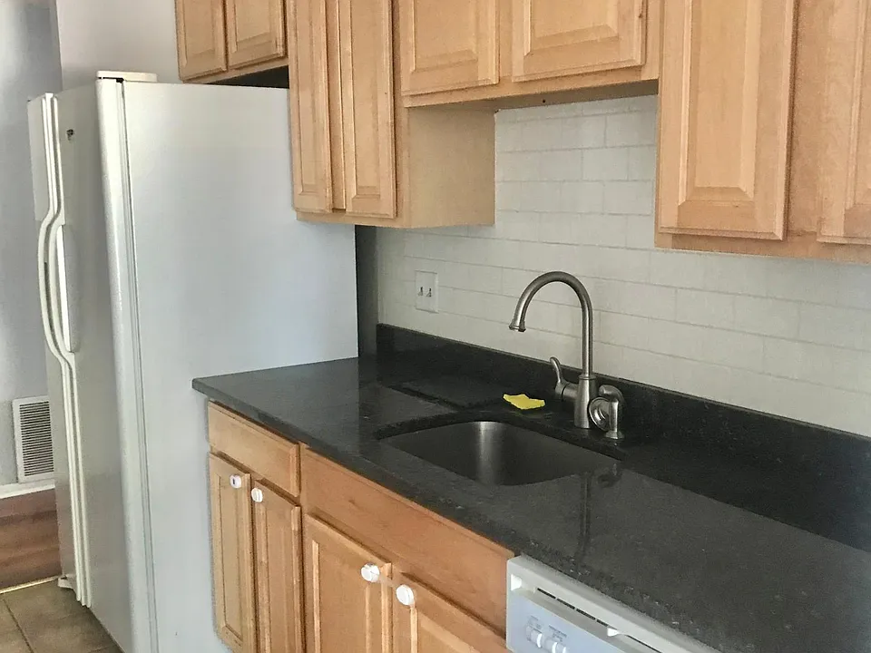 30 Church St #6