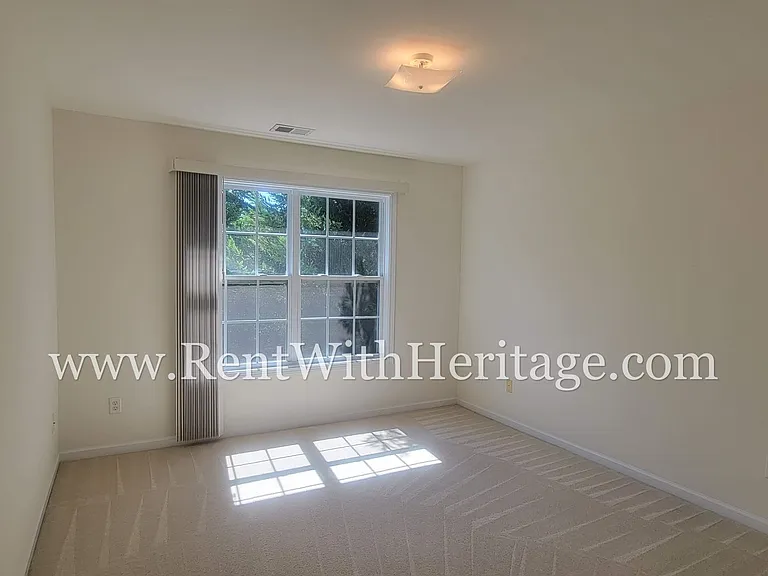6484 Barkston Trce — Photo 31