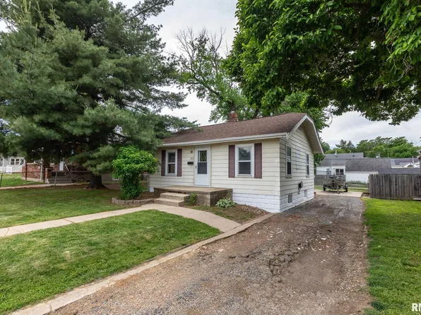 213 McKinley Ave, Bartonville, IL 61607