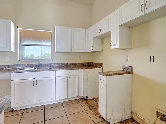 2nd image of 1726 NE 17th TER