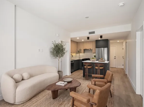 111 Buller St #410, Pt Moody, BC V3H 2S2