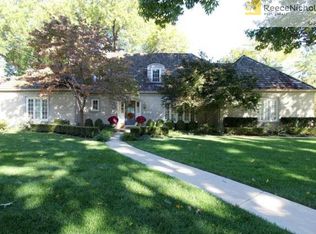 6440 Ensley Ln, Mission Hills, KS 66208