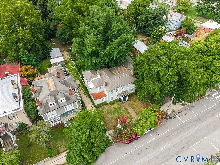 416 W Washington St — Photo 37