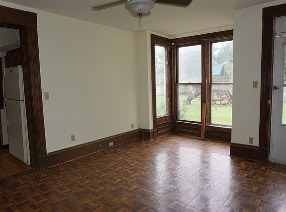 4th image of 316 N Lott Blvd