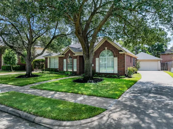 22507 Wildwood Grove Dr, Katy, TX 77450