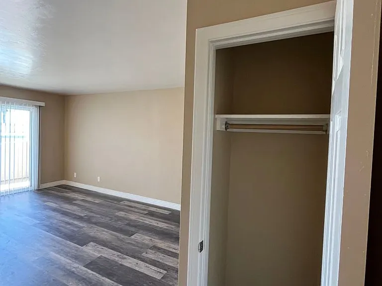 2174 Montgomery Ave #C — Photo 15