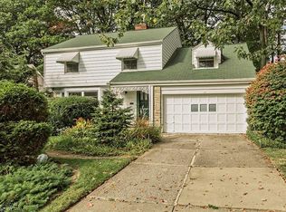1582 Crest Rd, Cleveland Hts, OH 44121