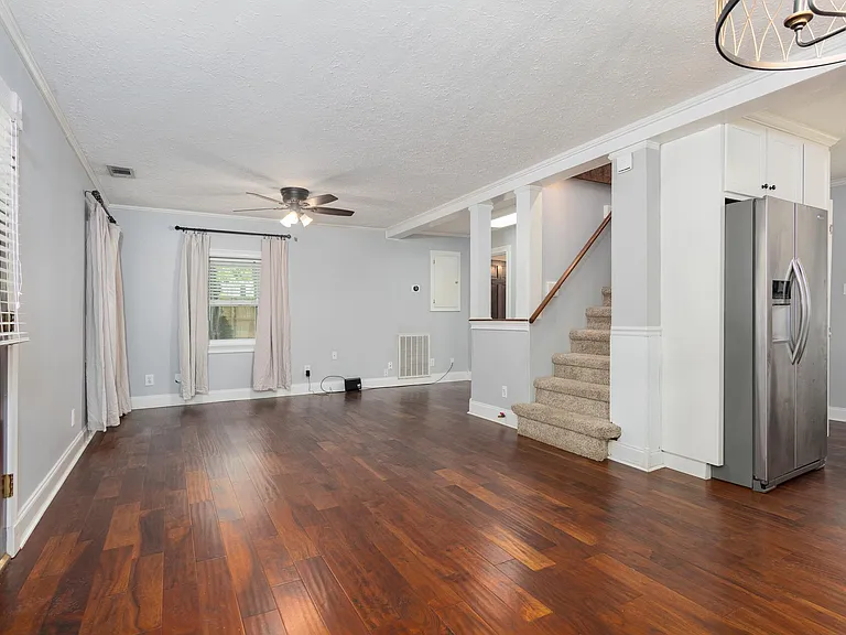 1106 Ogrady Dr — Photo 15