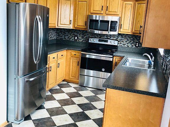 3rd image of 3036 Trafalgar Dr