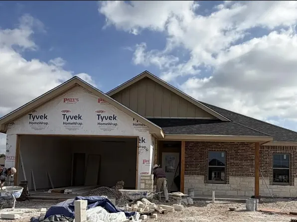 3012 Cedarhill Dr, San Angelo, TX 76904