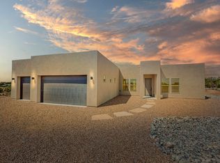 38 Balsa Rd, Santa Fe, NM 87508