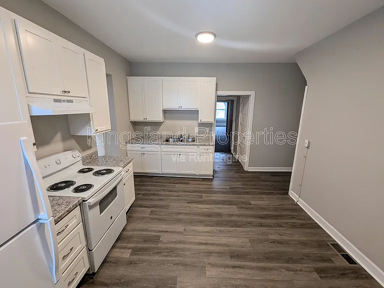 4578 Evans Ave — Photo 7