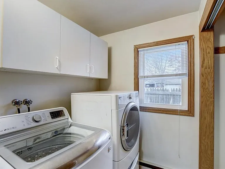 W176S6956 Lake St — Photo 18