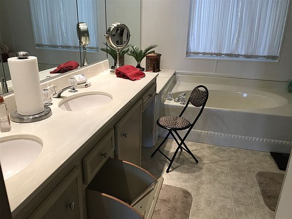 Double sinks and dressing area.