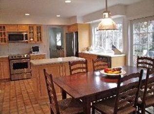 3029 Manor Dr, Northbrook, IL