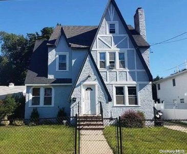 17 Hope Street, Hempstead, NY, 11550