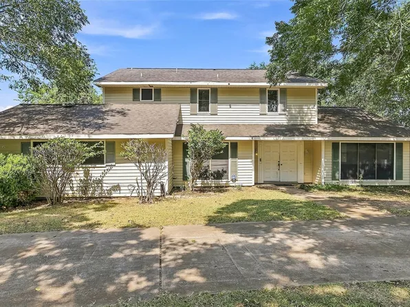 3447 Azalea St, Brenham, TX 77833