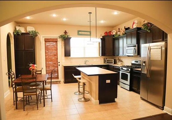 3rd image of 111 Pettigrove Dr