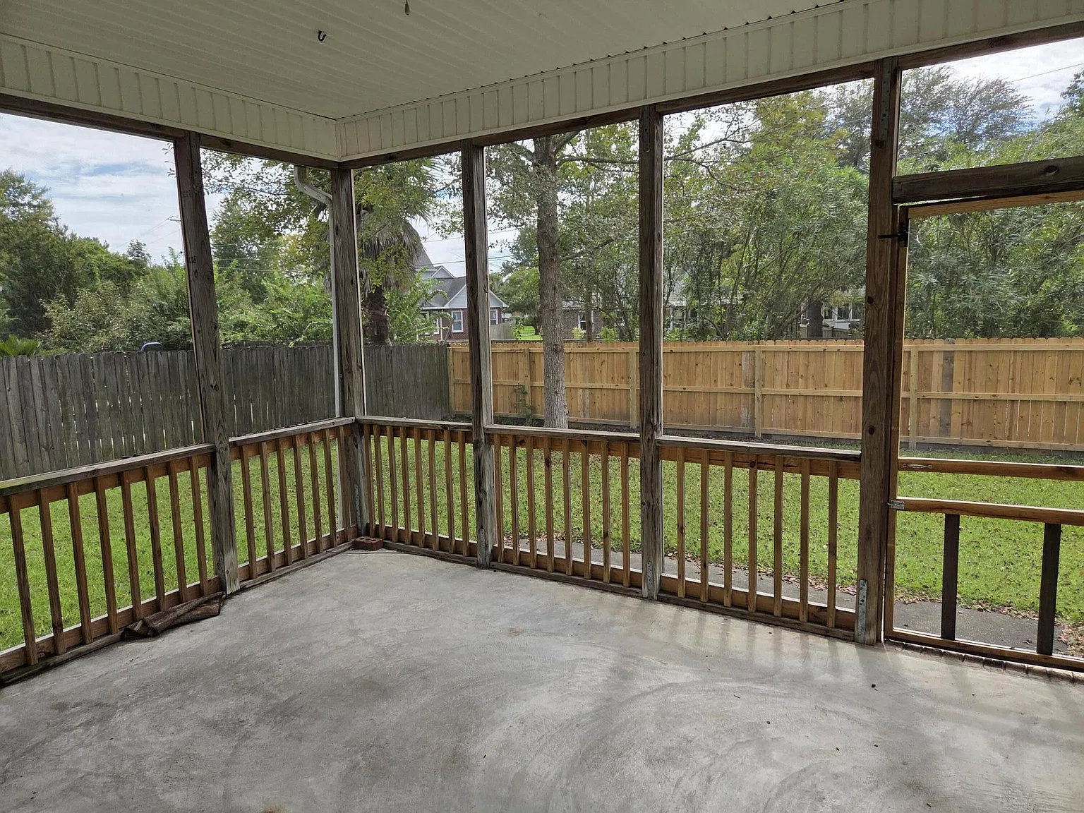 4 bed, 3.0 bath, 2580 sqft, $2,600 — Photo 4