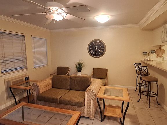 2nd image of 14 Apuhihi Ln APT 14F