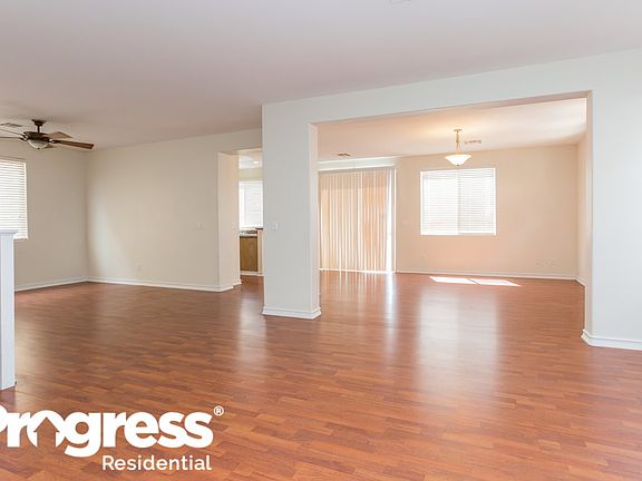 5th image of 53 Dogwood Hills St