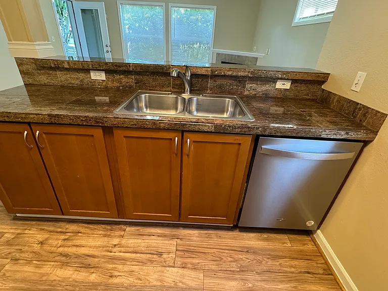 15060 NW Central Dr #1104 — Photo 8
