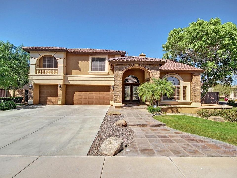 1st image of 1712 E Crescent Way